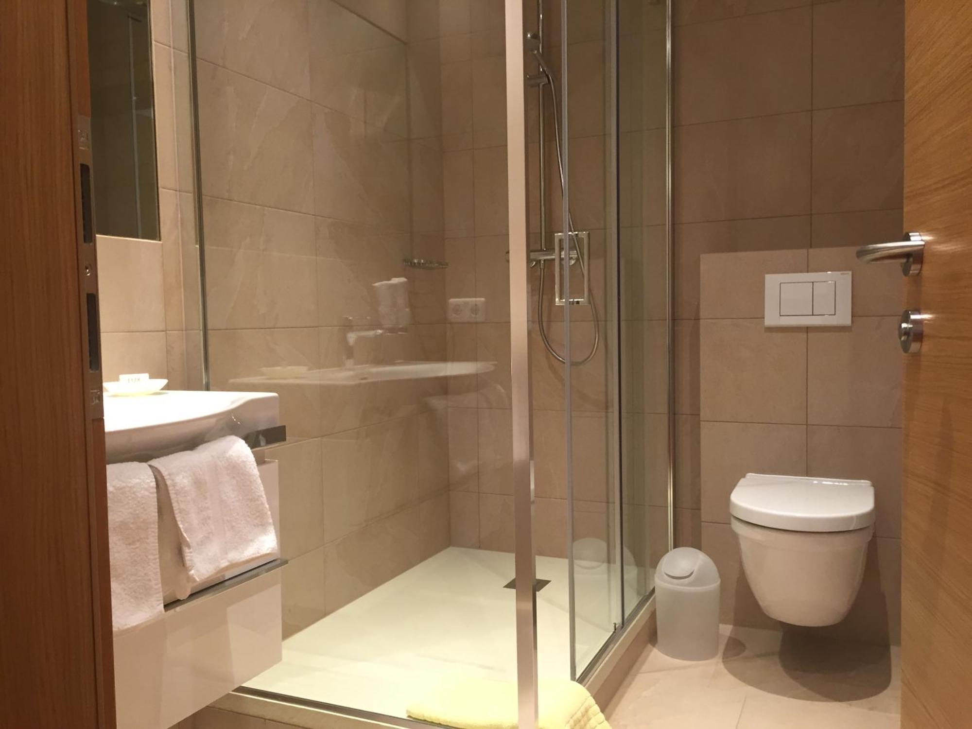 Hotel Angelika سانكت أنتون ام ارلبرغ الغرفة الصورة