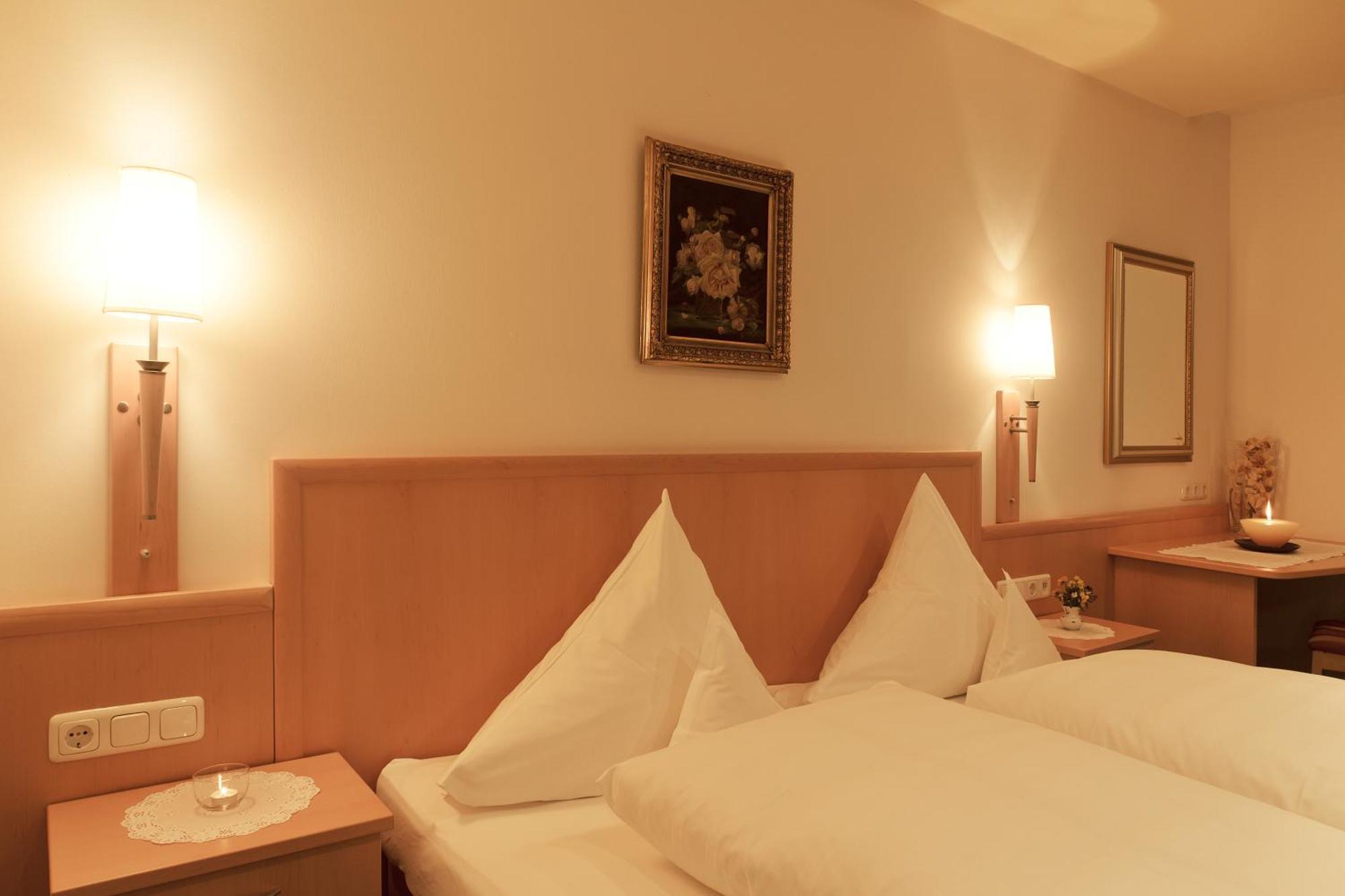 Hotel Angelika سانكت أنتون ام ارلبرغ الغرفة الصورة