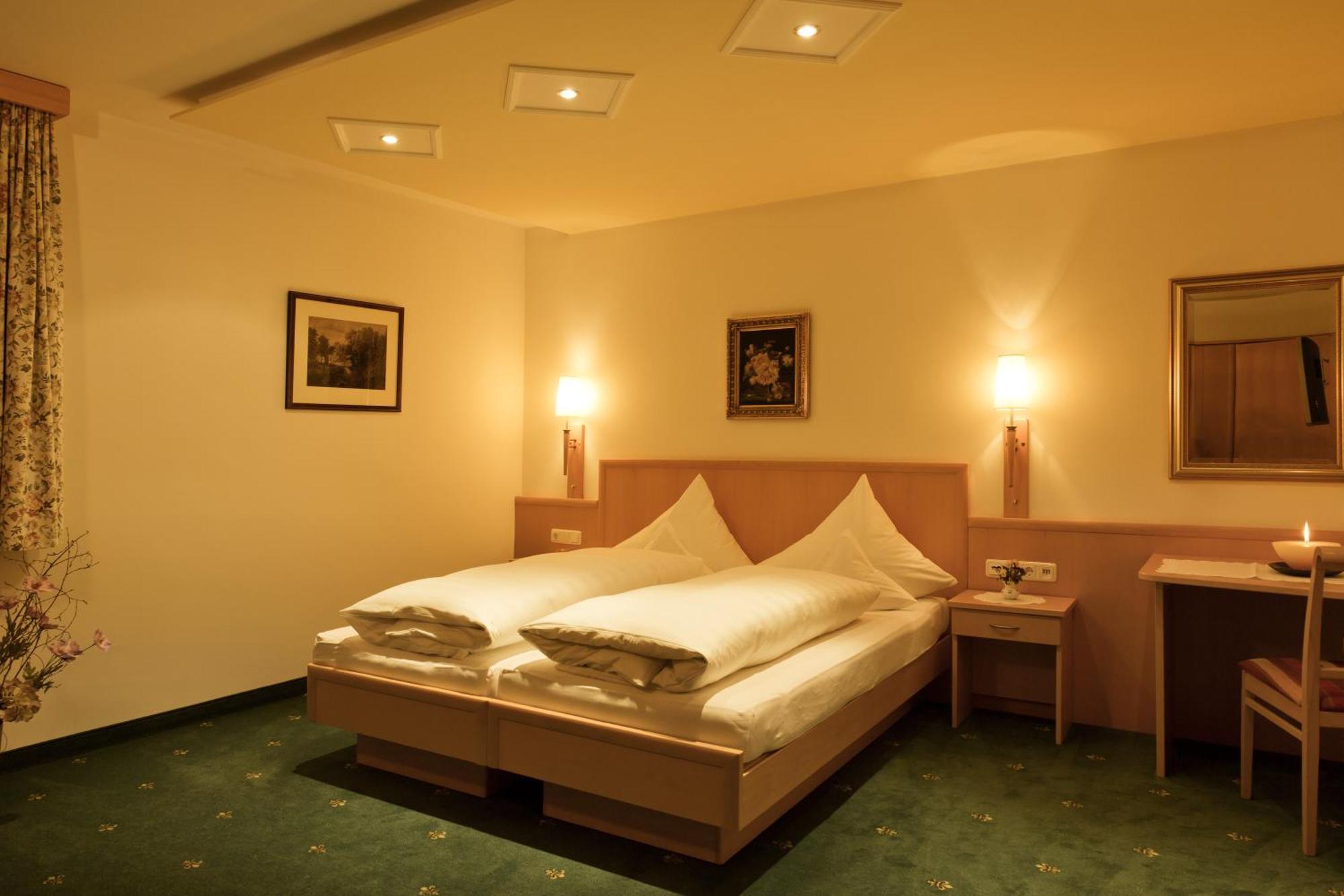 Hotel Angelika سانكت أنتون ام ارلبرغ الغرفة الصورة